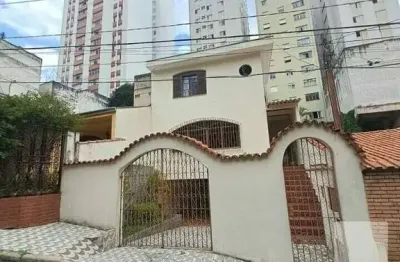 Excelente casa em perdizes 3 dormitorios sendo 1 suite sala 5 banheiros  garagem para 4 carros.