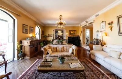 Elegância e sofisticação a poucos passos do shopping higienópolis, 320 m²  conforto e exclusividade.