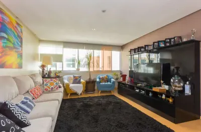 Apartamento em área nobre do bairro, com 4 dormitórios sendo 1 suíte e 2 vagas - higienópolis