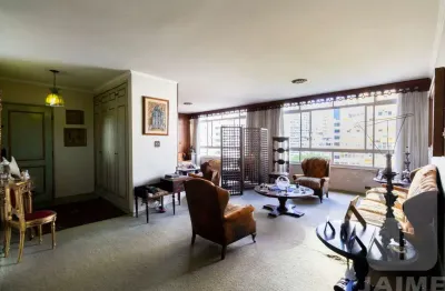 Espaço, conforto e versatilidade, com 221 m², 4 dormitórios e 2 vagas