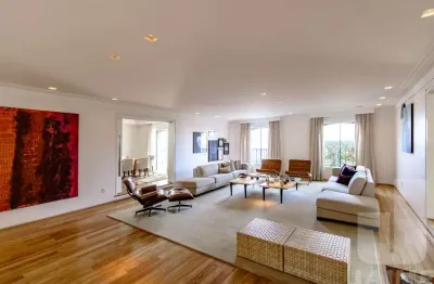 Apartamento 4 dormitorios sendo 4 suites 6 banheiros 5 vagas.