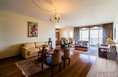 Apartamento 3 dormitorios sendo 1 suite 2 banheiros sala 4 ambientes 2 vagas.