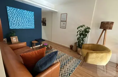 Apartamento 2 dormitorios sendo 1 suite 2 banheiros sala 1 vaga.