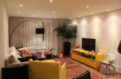 Apartamento 3 dormitorios sendo 1 suite 3 banheiros sala 2 ambientes 2 vagas.