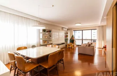 Apartamento 3 dormitorios sendo 2 suites 3 banheiros  sala 3 ambientes 3 vagas.