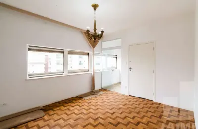 Excelente apartamento com 3 dormitórios , 2 baheiros , sala, lavado sem vaga.