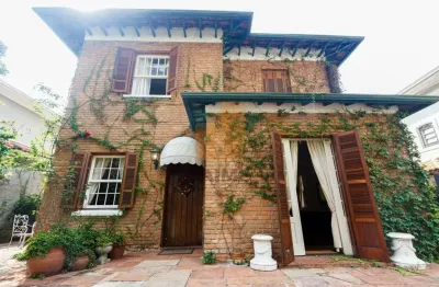 Casa residencial e comercial  04 dormitórios sendo 02 suítes em área nobre de higienópolis.