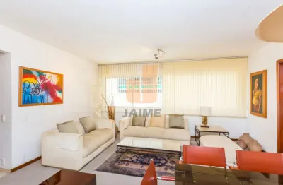 Apartamento padrão com 3 dormitórios sendo 1 suíte e 2 vagas a pouco minutos do shopping.