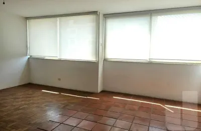 Apartamento com 140 m2 bem distribuídos, 3 dormitórios e 1 vaga - perdizes