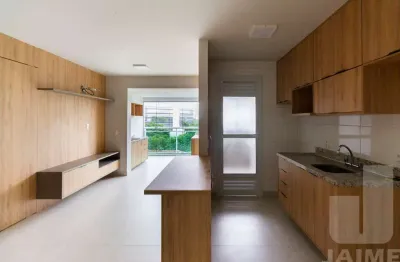 Apartamento com 2 dormitorios sendo 1 suite 2 banheiros sala 2 ambientes 1 vaga.