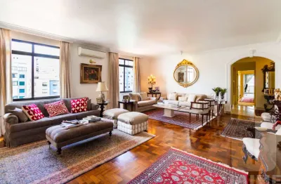 Apartamento com 3 dormitórios sendo 1 suíte, sala 3 ambientes e 1 vaga em Higienópolis.