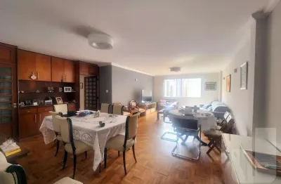 Ótimo apartamento em Santa Cecilia com 160m² 03 dormitórios 01 suíte 01 vaga