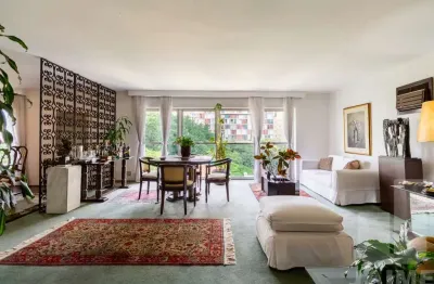 Apartamento padrão, 270 metros, 4 dormitórios e 1 vaga, excelente localização, próximo ao Mackenzie.