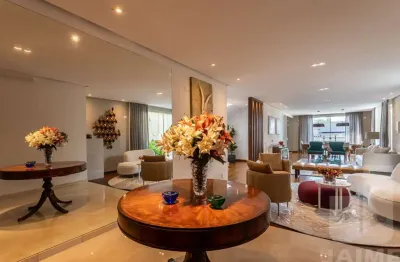 Casa com 3 quartos para alugar na Rua Angatuba, 174, Pacaembu, São Paulo