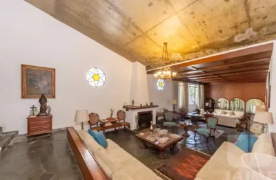 Sobrado para venda em Campo Belo com 5 quartos, sendo 2 suítes , 369m².