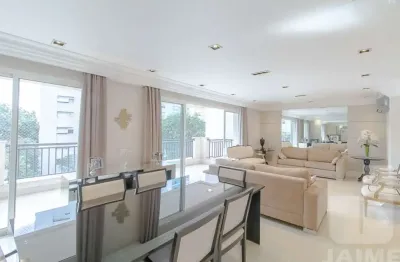 Apartamento mobiliado, 4 dormitórios sendo 2 suítes e 3 vagas - Higienópolis