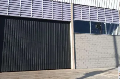Galpão industrial para locação no parque das rosas, itu-sp: 1 sala, 2 banheiros, 8 vagas de garagem, 1.000m² de área