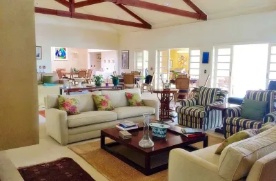 Linda casa de campo há 1 hora de sp pela castelo branco, totalmente mobiliada