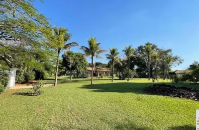 Espaço, privacidade e conforto em Indaiatuba: Casa Térrea em Condomínio Parque da Grama - 5.000m² por R$ 2.650.000 - Aceita imóveis e carros!