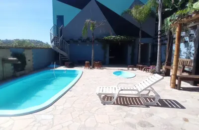 Oportunidade de investimento, 4 casas com área de lazer totalmente individuais