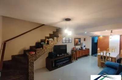 Sobrado na vila camilópolis, excelente localização.