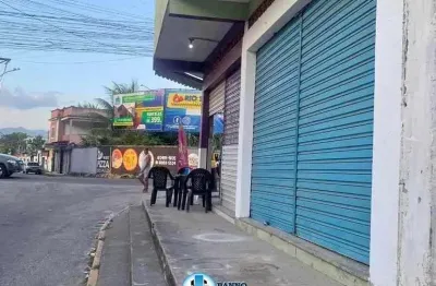 Ponto comercial para alugar na Rua Ibituruna, Saracuruna, Duque de Caxias