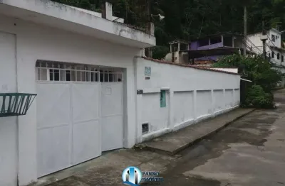 Casa com 3 quartos para alugar na Rua Wilson de Araújo, 2 170b, Xerém, Duque de Caxias