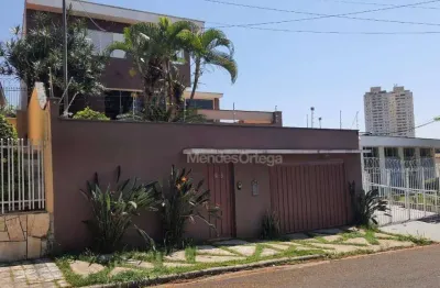 Casa com 4 dormitórios para alugar, 250 m² por R$ 4.200,00/mês - Vila Trujillo - Sorocaba/SP
