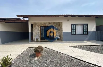 Ótima casa plana com 3 quartos a venda no bairro joão costa em joinville/sc