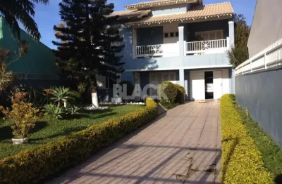 Residência 4 dormitórios 2 andares - excelente localização