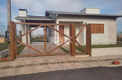Casa com 2 quartos à venda na Rua Araranguá, 165, Praia Azul, Passo de Torres