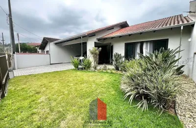 Casa com 3 quartos à venda na Rua Vereador Guilherme Zuege, 730, Pirabeiraba, Joinville