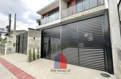 Casa com 3 quartos à venda na Rua Paraíba, 605, Anita Garibaldi, Joinville