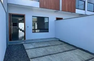 Casa com 3 quartos à venda na Rua Patrício Maia, 146, Guanabara, Joinville