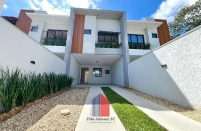 Casa com 3 quartos à venda na Rua Beira Mar, 308, Bom Retiro, Joinville