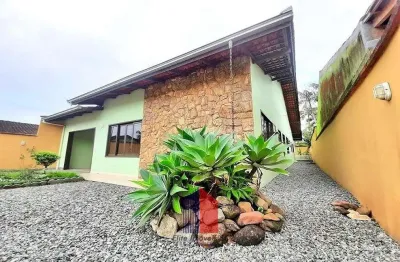 Casa com 3 quartos à venda na Rua Professor Eunaldo Verdi, 445, Jardim Sofia, Joinville