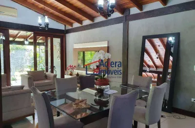 Chácara dos Lagos- Casa térrea em condomínio próximo do centrinho da Granja!