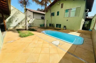 Casa com 4 quartos à venda na santa amélia, belo horizonte  por r$ 1.400.000