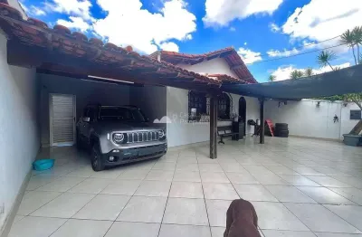 Casa com 3 quartos à venda na santa branca, belo horizonte  por r$ 1.060.000
