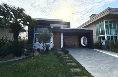 Casa em condomínio fechado com 4 quartos à venda no Centro, Xangri-Lá 