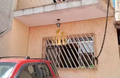 Sobrado à venda - 3 dormitórios (1 suíte) - excelente localização