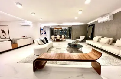 Apartamento de 4 suítes com 4 vagas na Frente do Boqueirão, Santos – Financiamento Permitido