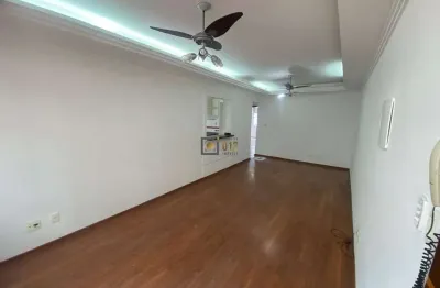 Apartamento 2 Quartos à Venda no Gonzaga (Santos) — Frente, 180 m² totais, Financiamento Aceito