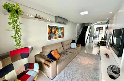 Casa com 2 quartos à venda na Rua Frederico Junqueira, 96, Boqueirão, Santos