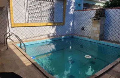 Casa para venda em santos-sp: 2 quartos, 1 sala, 2 banheiros e 1 vaga de garagem no bairro aparecida - 75,00 m² de área!