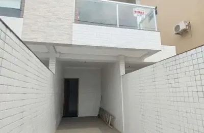 Casa à venda em santos-sp, bairro embaré: 3 quartos, 2 suítes, 1 sala, 3 banheiros, 2 vagas de garagem - 129 m² de conforto e elegância!