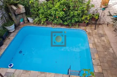 Casa com 3 quartos à venda na rua liberdade, 619, aparecida, santos, 182 m2 por r$ 845.000