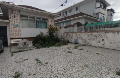 Casa à venda na vila belmiro, santos-sp! 3 quartos, 1 sala, 2 banheiros, 6 vagas de garagem em 500m². agende sua visita agora!