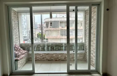 Apartamento à venda em santos-sp, pompéia: 2 quartos, 1 suíte, 3 salas, 2 banheiros, 101m² de área. venha conferir!