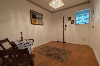 Apartamento à venda em santos-sp, bairro pompéia: 1 quarto, 1 sala, 1 banheiro, vaga de garagem, 48m². aproveite!